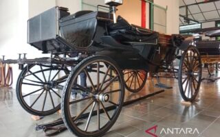 Kereta Kyai Landower Surabaya di Museum Wahanarata, Keraton Yogyakarta, Selasa (21/10/2025). ANTARA/Luqman Hakim