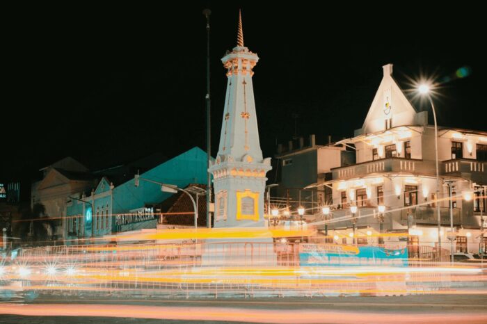 Tugu Golong Gilig